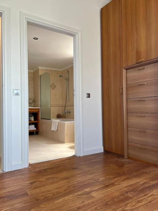 Theasis Apartments Αδάμας Εξωτερικό φωτογραφία