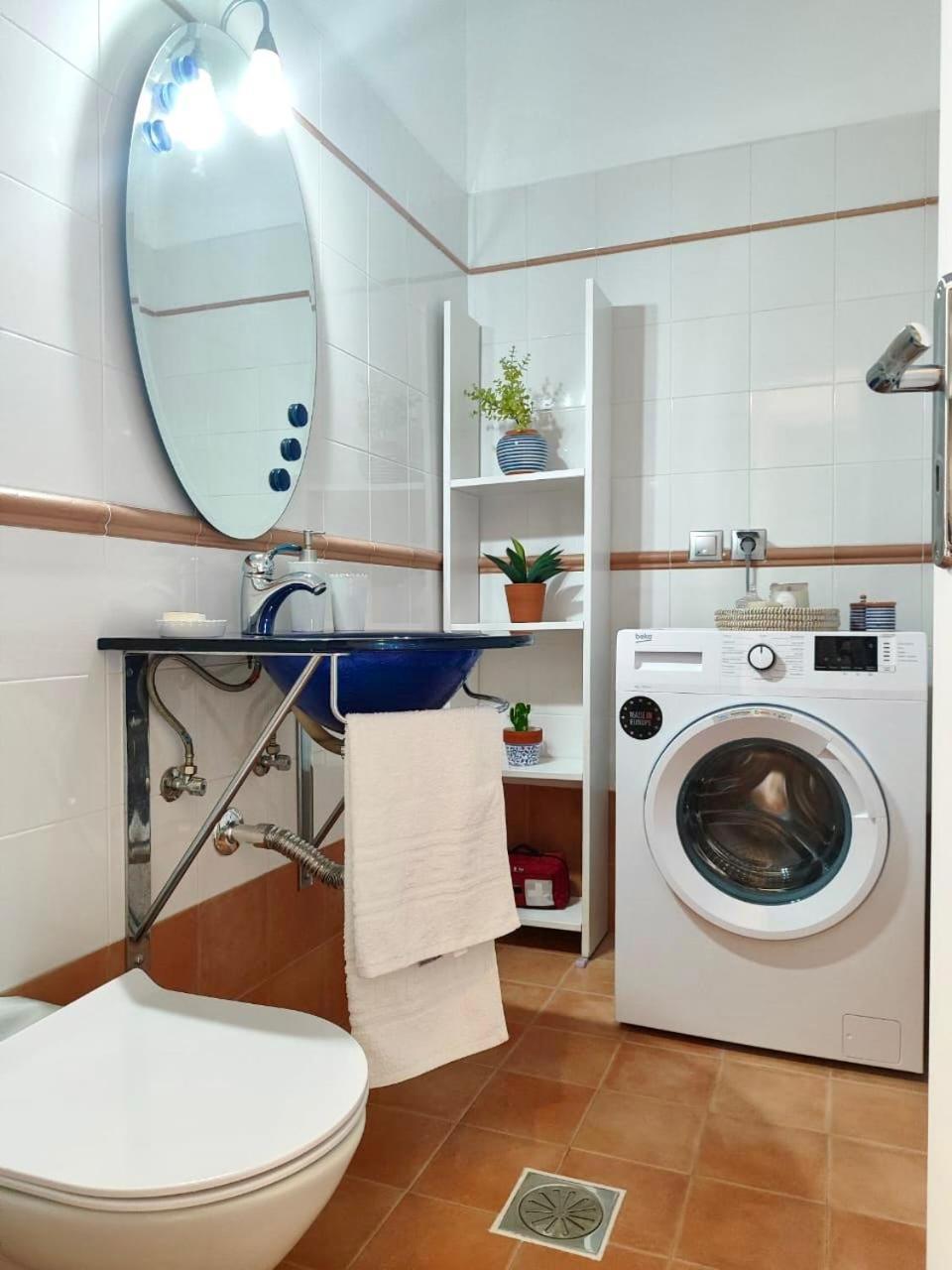 Theasis Apartments Αδάμας Εξωτερικό φωτογραφία